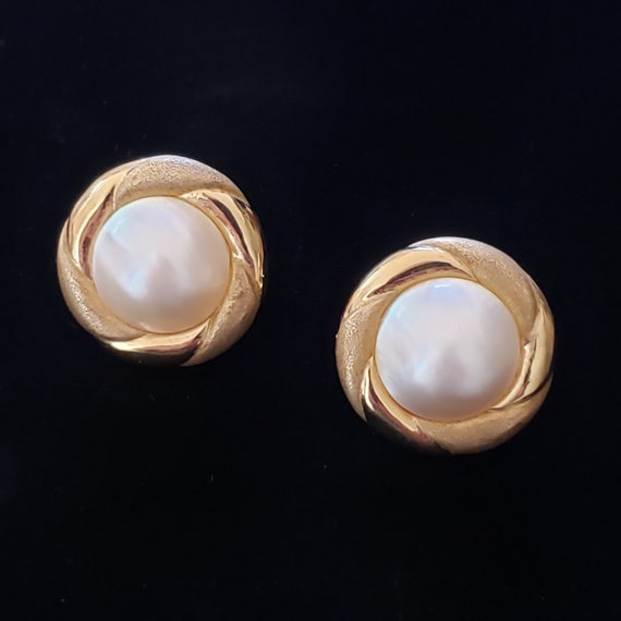 Pearl Earrings Stud 14K Yellow Gold Estate Jewelr… - image 1