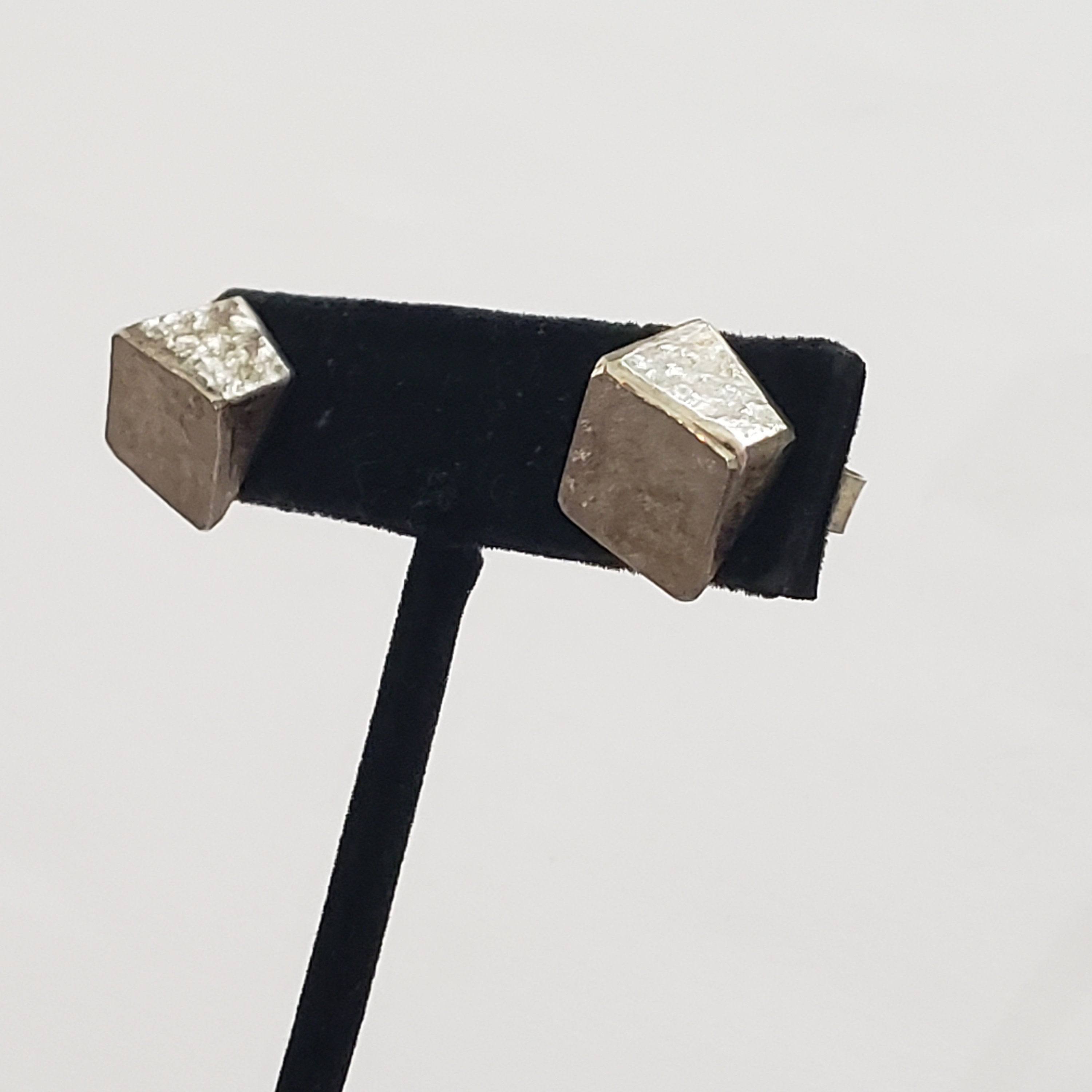 サラース　CUBE PIERCED EARRINGS - K24P The Cube Earrings – Vidda