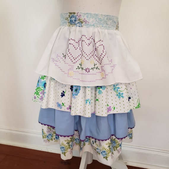 Apron Kitchen Accessory Adorable Collectible - image 1