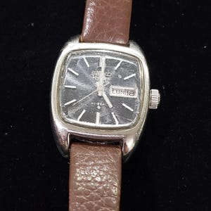 Seiko High Beat Lady's Automatic Retro Collectible Time Piece Black Face Day Date