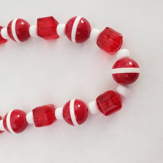 Vintage Necklace Red White Plastic Beads Fun Coll… - image 3