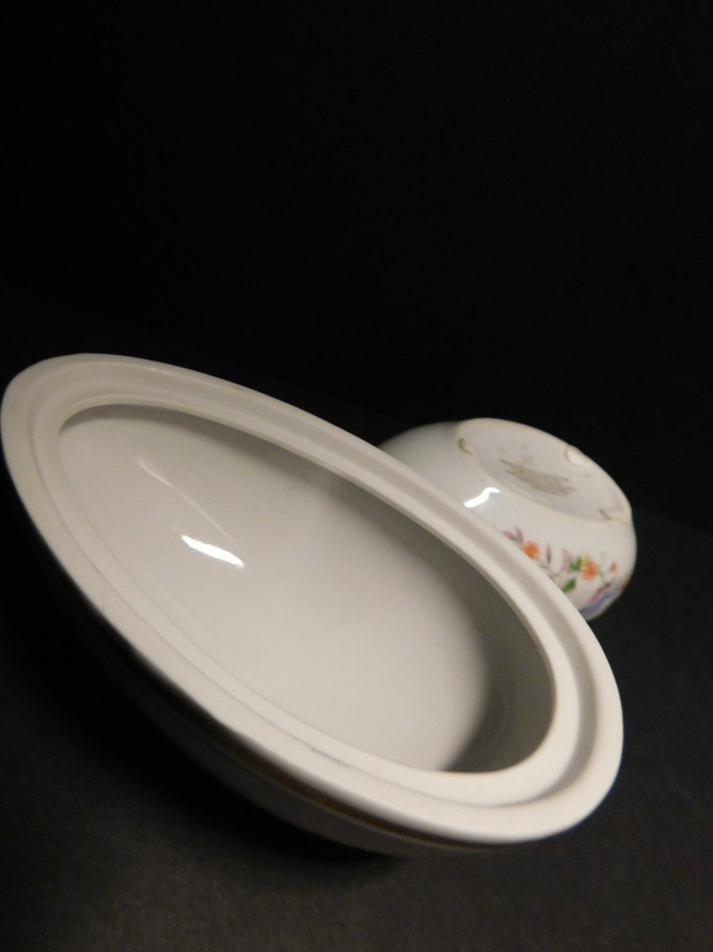 Vintage Fine Porcelain 22K Gold Trim Avon Powder Box Egg