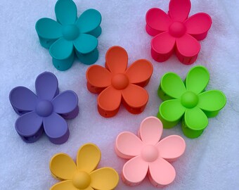 Daisy Claw Clips