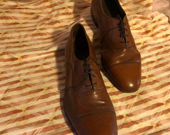Vintage Florsheim Men's  Brown Dress Shoes