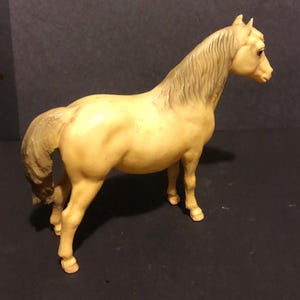 Vintage  Hard Plastic  Breyer Style  Beige Horse Figurine