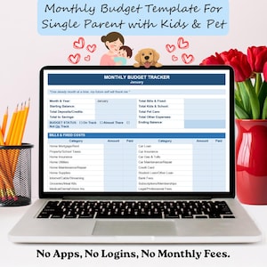 Puede incluir: Una pantalla de portátil muestra una plantilla de presupuesto mensual para padres solteros con hijos y mascota. El formulario digital incluye secciones para facturas, costes fijos y ahorros. Texto superior: Monthly Budget Template For Single Parent with Kids & Pet, inferior: No Apps, No Logins, No Monthly Fees.