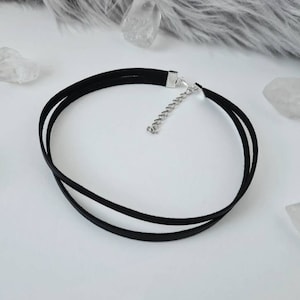 Schwarzer zweireihiger Choker, Lederoptik, vegan, Gothic Bild 3