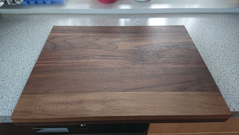 Solid wood cutting board image 3
