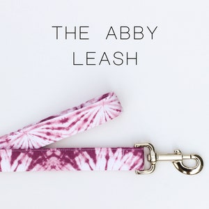 Moderne Tie-Dye Hondenriem, Schattige Handgemaakte Hondenriem &quot;The Abby&quot;