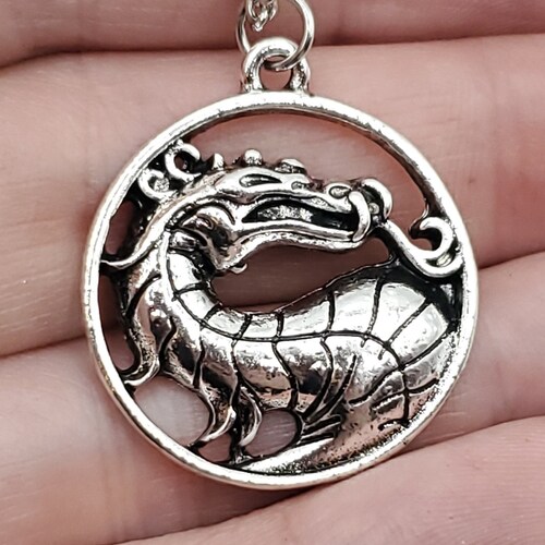 Mortal Necklace Dragon Pendant Necklace Friendship Men Women Game Jewelry Choker Accessories Mortal Necklace Dragon Pendant Necklace Friendship Men Women Game Jewelry Choker Accessories