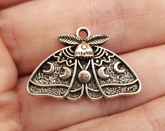 Set of 5 Lunar Moth Charms - Gothic Moon Phase charms - Bug or Butterfly Charms for DIY & Jewelry Making