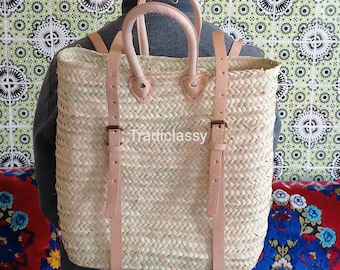 Handmade straw backpack – Boho style – Natural summer bag for women