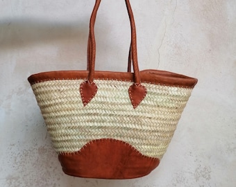 Straw basket bag, Moroccan basket in leather and palm leaves, French basket bag, handmade market bag, beach bag