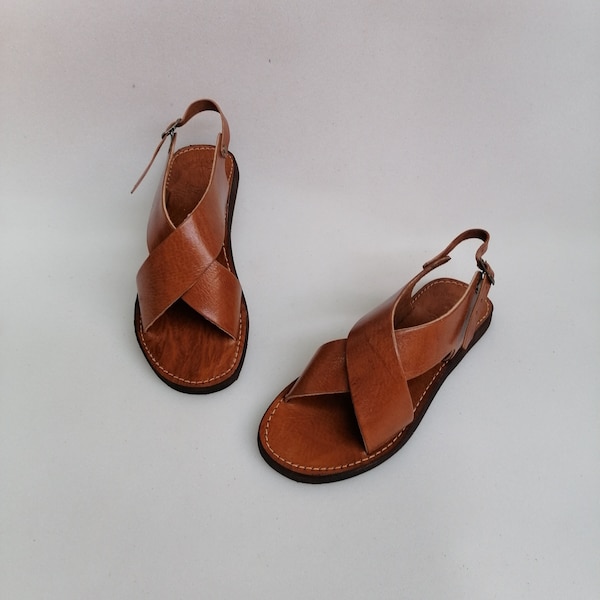 Sandales cuir marocaines ,Sandales cuir femmes ,Sandales d été faites à la main,Cadeau pour elle,Chaussures en cuir marocain