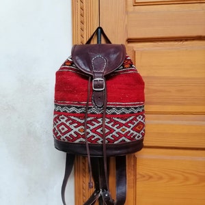 Handmade Moroccan leather backpack with vintage kilim, Handmade unisex backpack, natural leather backpack