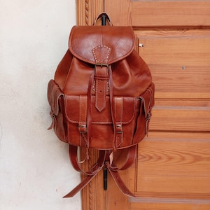 Elegant Camel Backpack ateliermoon2025 | Ready to make a statement? This Artisan  main image 4