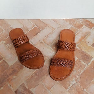 Moroccan leather sandals for women - handmade - high-quality Moroccan craftsmanship - braided leather