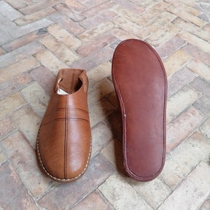Berber-Hausschuhe || Lederhausschuhe 100 % handgefertigt || Herren-Slipper || Komplett von Hand entworfen