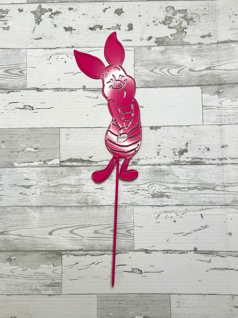 Piglet Metal Garden Stake, Disney Yard Art, Classic Winnie the Pooh Decor image 8