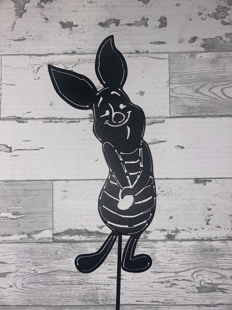 Piglet Metal Garden Stake, Disney Yard Art, Classic Winnie the Pooh Decor image 6