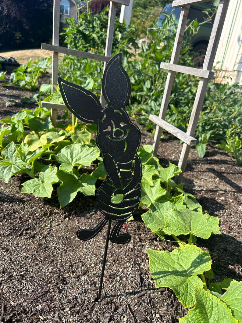 Piglet Metal Garden Stake, Disney Yard Art, Classic Winnie the Pooh Decor image 2