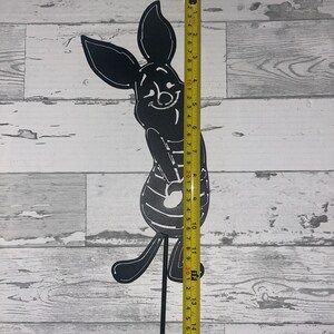 Piglet Metal Garden Stake, Disney Yard Art, Classic Winnie the Pooh Decor image 5