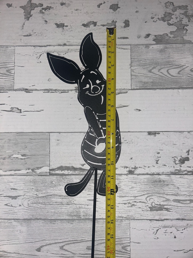 Piglet Metal Garden Stake, Disney Yard Art, Classic Winnie the Pooh Decor image 5