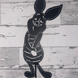Piglet Metal Garden Stake, Disney Yard Art, Classic Winnie the Pooh Decor image 4