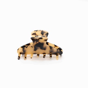 Blair | Hair Claw Clip | French Clip | Medium Hair Claw | Tortoise Shell Hair Claw Clip | Minimalist Hair Claw | Medium Tortue