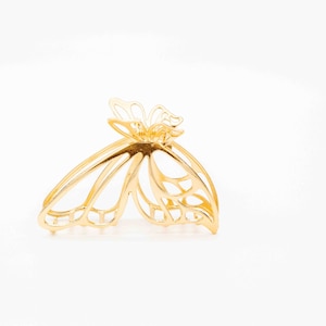 Olivia Metal Hair Claw Clip | Jaw Hair Clip | Nonslip Large Hair Claw | Thick Hair Claw | Womens Gifts | Minimalist Hair Claw | Gold