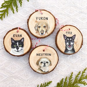 Custom Pet Portrait Ornaments // Wood Slice Cat & Dog Memorial Paintings // Hand Painted Personalized Pet Art // Christmas Tree Decorations