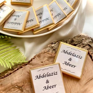 Personalized Wedding Chocolate Favors - Gold & Silver Foil - Milk Chocolate - Wedding Party Decoration 50 Pieces