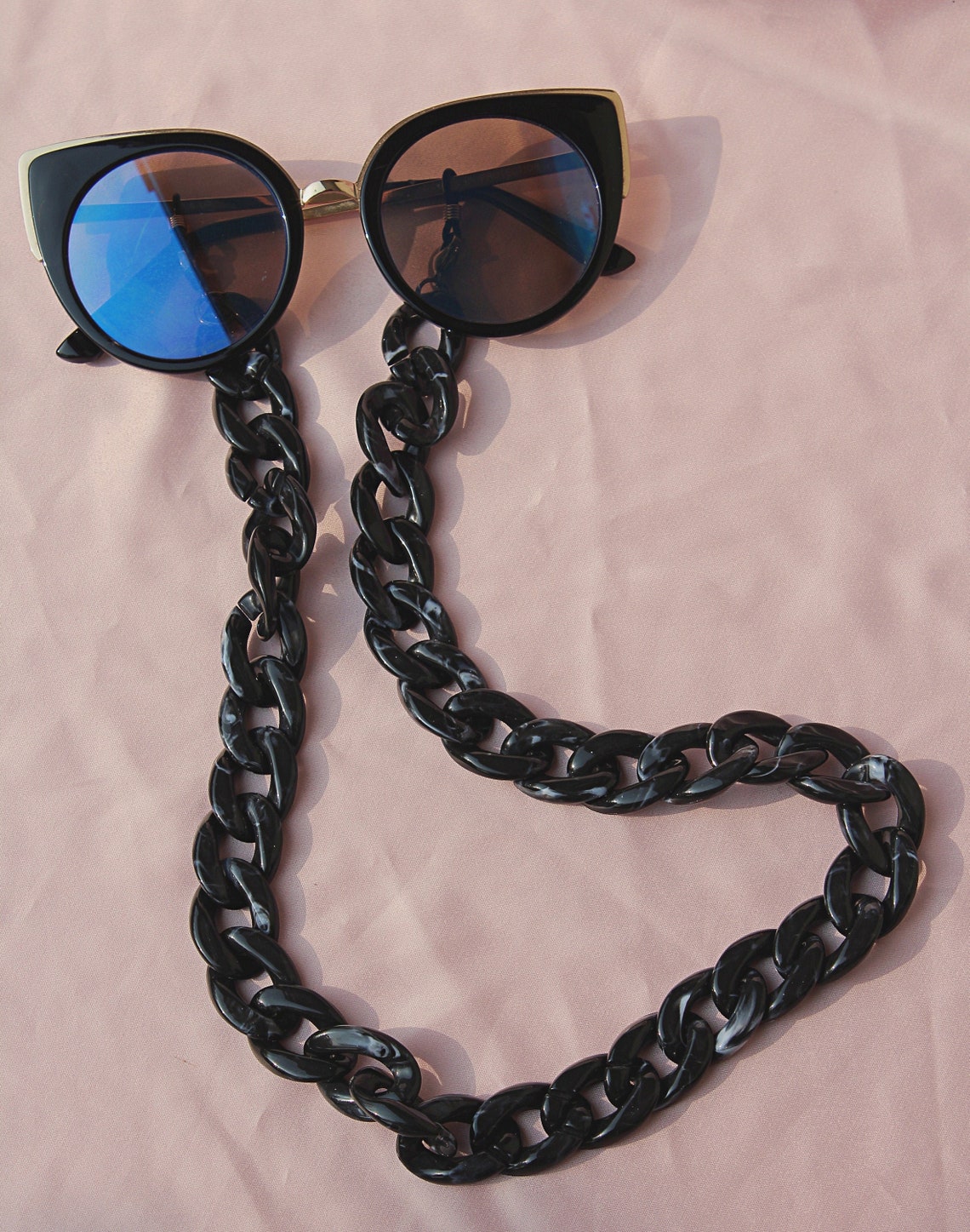 CHAÎNE DE LUNETTES 