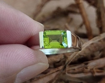 Peridot Ring for Men, Solid 925 Sterling Silver, Peridot Gemstone Ring, Statement Silver Ring, Personalized Gift for Him Signet ring