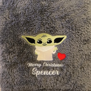 Baby Yoda Throw-Baby Yoda Gift-Christmas Gift-Birthday Gift-Personalised Gift-Gifts-Gifts for him-Gifts for her-Gifts for children-Baby Yoda image 3