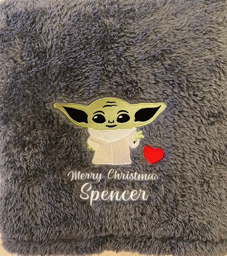 Baby Yoda Throw-Baby Yoda Gift-Christmas Gift-Birthday Gift-Personalised Gift-Gifts-Gifts for him-Gifts for her-Gifts for children-Baby Yoda image 3