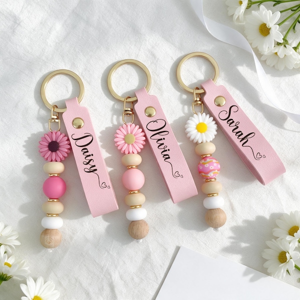 Handmade Daisy Beaded Keychain, Custom Bag Charm, Personalized Name Keyring, Bridesmaid Gift, Friendship Gift, Back to School Gift