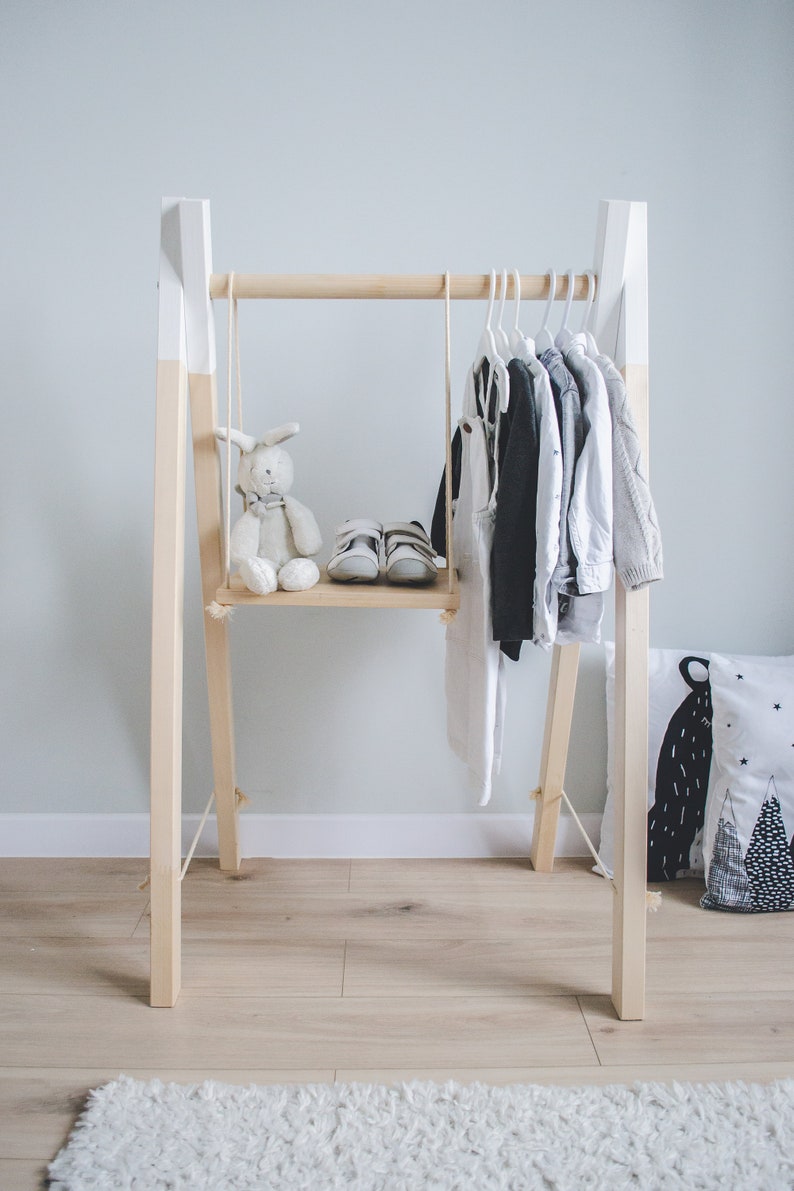 Kid's Wooden Clothing Rack Montessori Wardrobe Stand Scandinavian Design Toddler Room Decor Children's Dress Up Clothes With top shelf