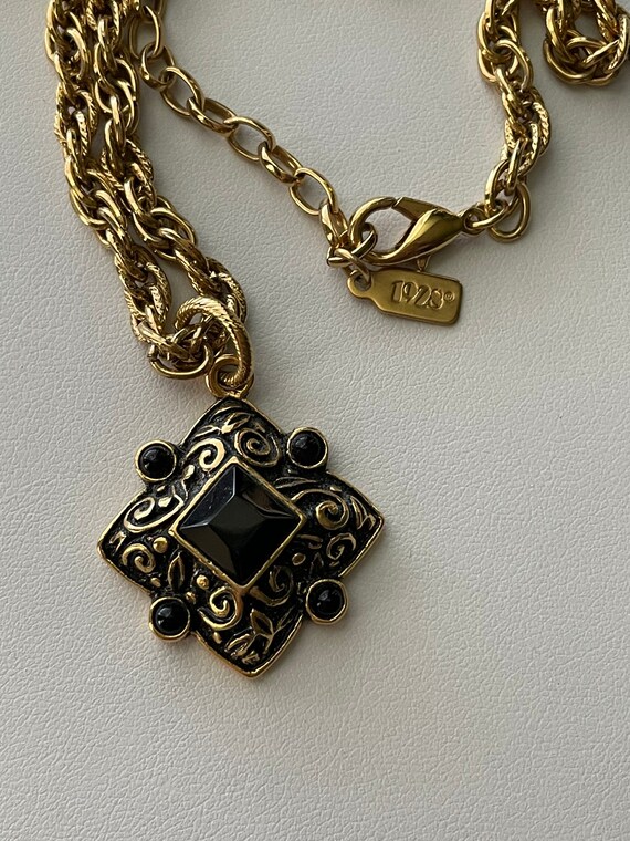 Vintage black gold necklace earrings set, Monet black… - Gem