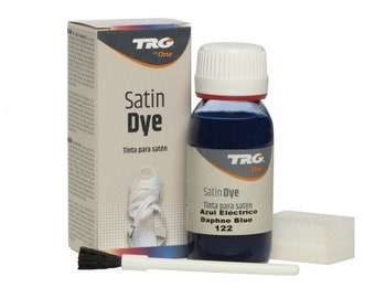 Satin shoes dye - easy-to-use product to either restore the color of your satin shoes, or to change the color.