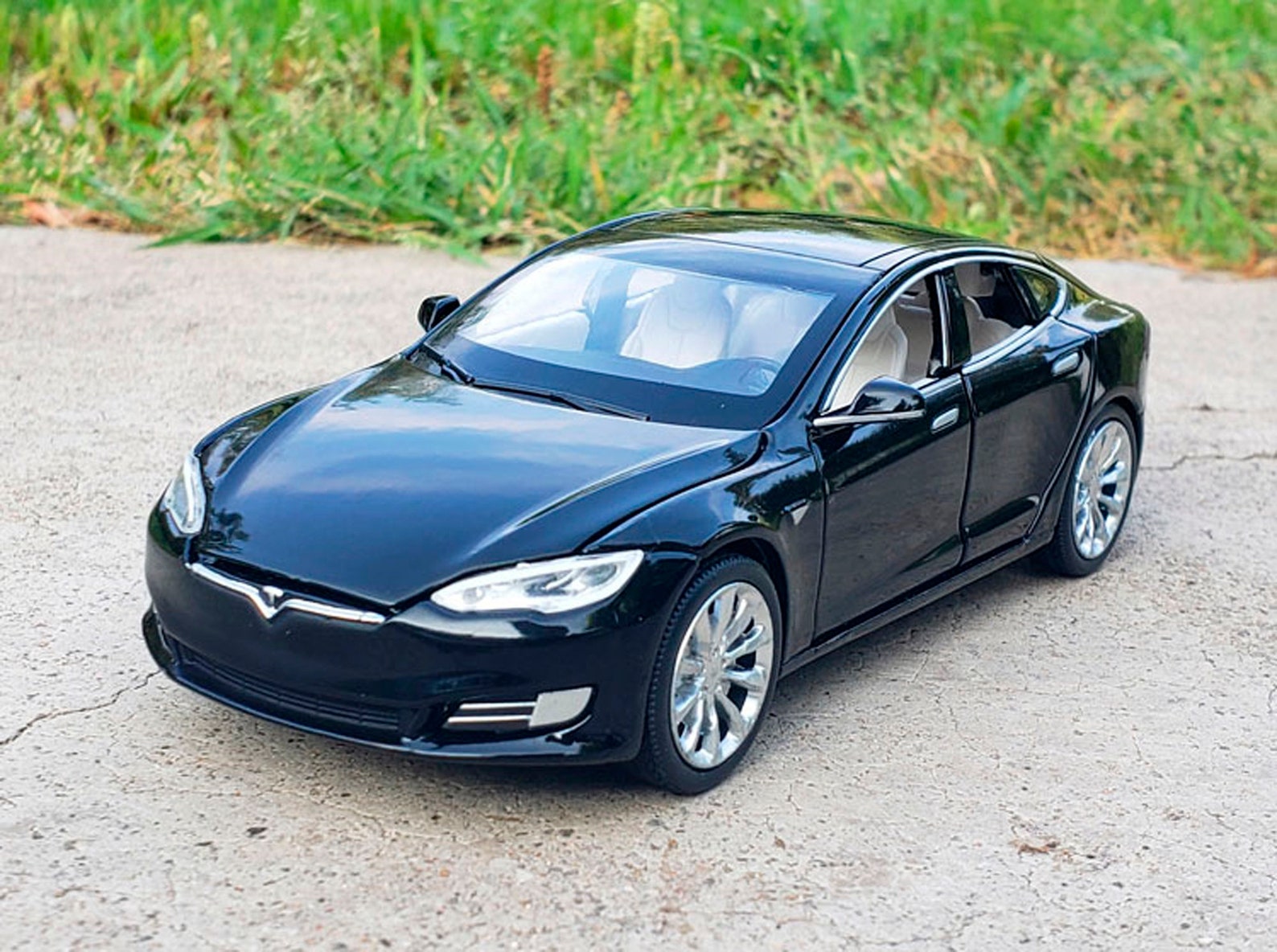 Tesla model s С„РёРѕР»РµС‚РѕРІС‹Р№