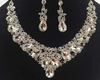 Pear Crystal Cluster filigree Evening Necklace, Bridal Set, Evening Necklace and Earring Set