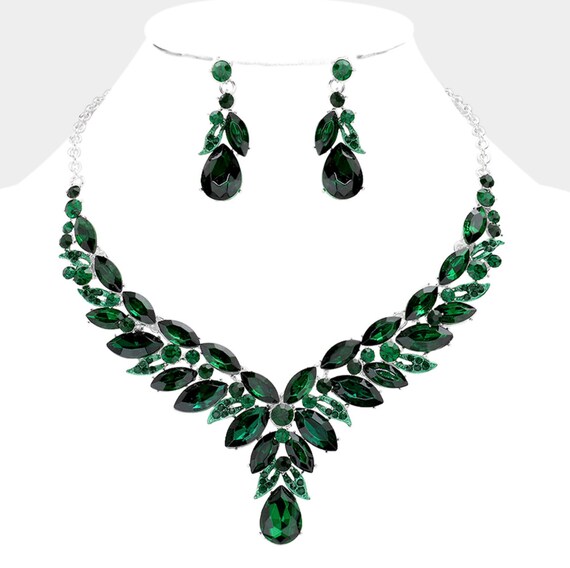 Green shop rhinestone necklace