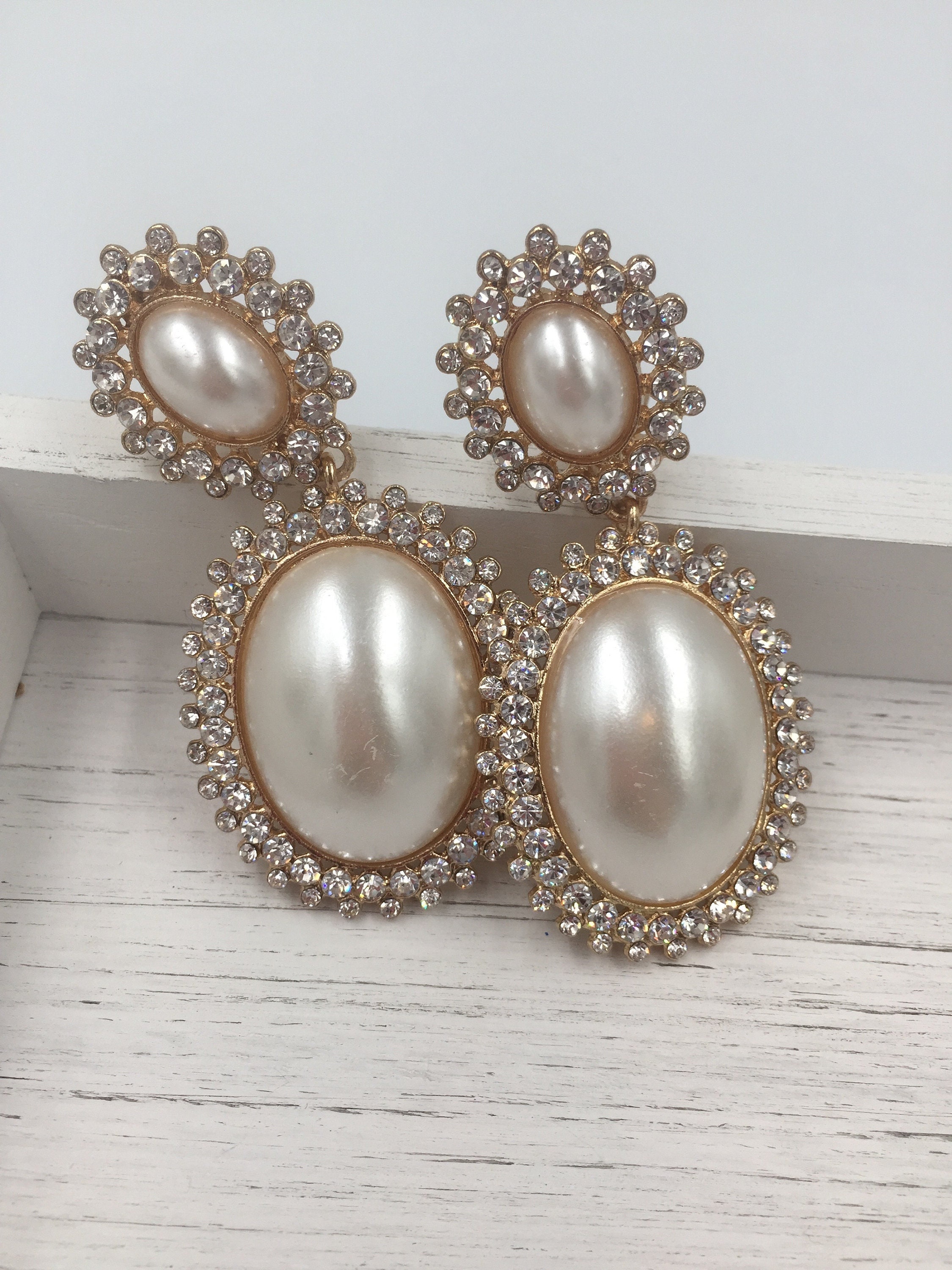 pearl pageant earrings Pearl and silver dangle earrings Pearl and Rhinestone Bridal Earrings Pearl and Rhinestone Earrings