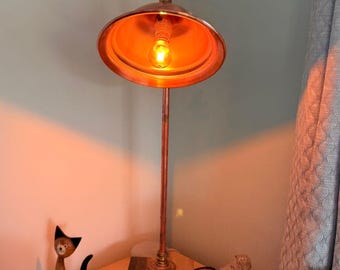 Nachttischlampen, Tischleuchten, Bürobeleuchtung. Maßgefertigte Lampen.