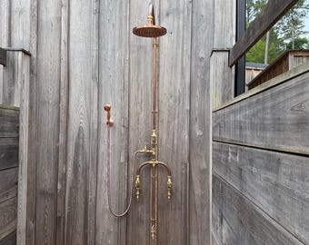 Handgefertigte Außendusche aus Kupfer, Fußarmatur mit Temperaturregelung und Handbrause