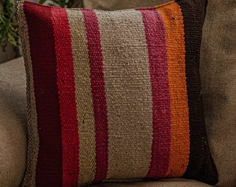 Cushion cover / Handmade / Decorative cushions / Peruvian hand-woven / Pillow Home decoration / Home gift / Peruvian textile