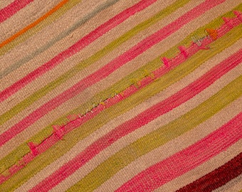 Unique peruvian gift: Vintage rug in bright stripes - Handwoven sheep wool blanket 4.9 ft x 3.9 ft - (2.6 Kg)