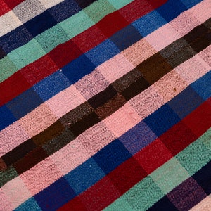 Handwoven Peruvian Sheep Wool Blanket - Rustic Home Decor - Vintage Rug 6 ft x 5 ft - (2.1Kg)
