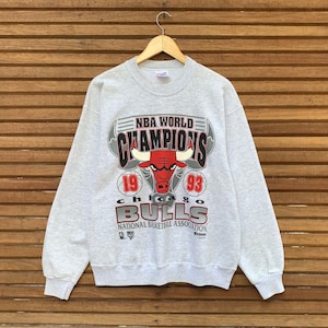 Extremely Rare! 1993s Vintage Chicago Bulls Sweatshirt Vintage World Champs Bulls NBA Basketball Team Jordan, Pippen , Rodman / Medium Fit